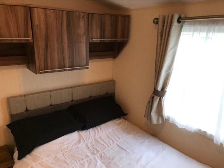 The Winchester Luxury Pet Friendly Caravan On Broadland Sands Holiday Park Between Lowestoft And Great Yarmouth Otel Corton  Dış mekan fotoğraf