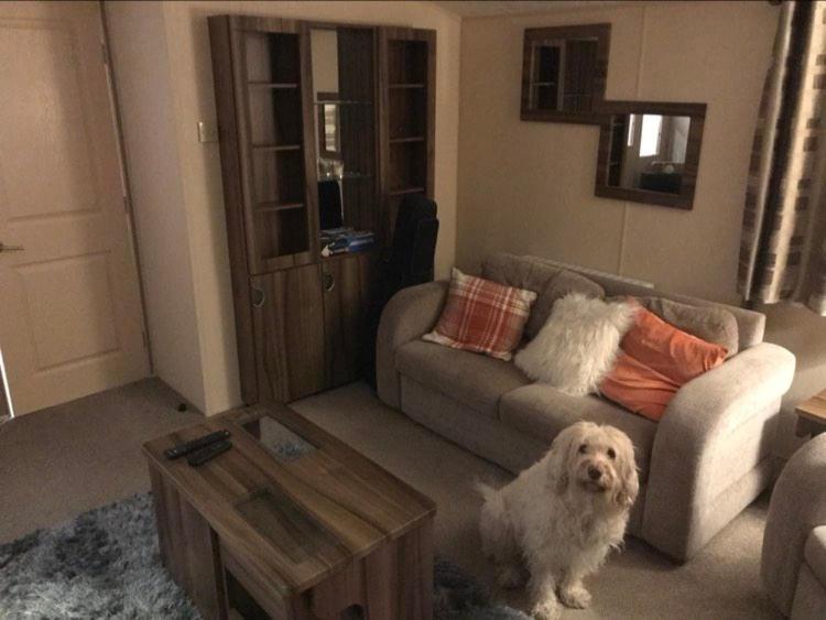 The Winchester Luxury Pet Friendly Caravan On Broadland Sands Holiday Park Between Lowestoft And Great Yarmouth Otel Corton  Dış mekan fotoğraf