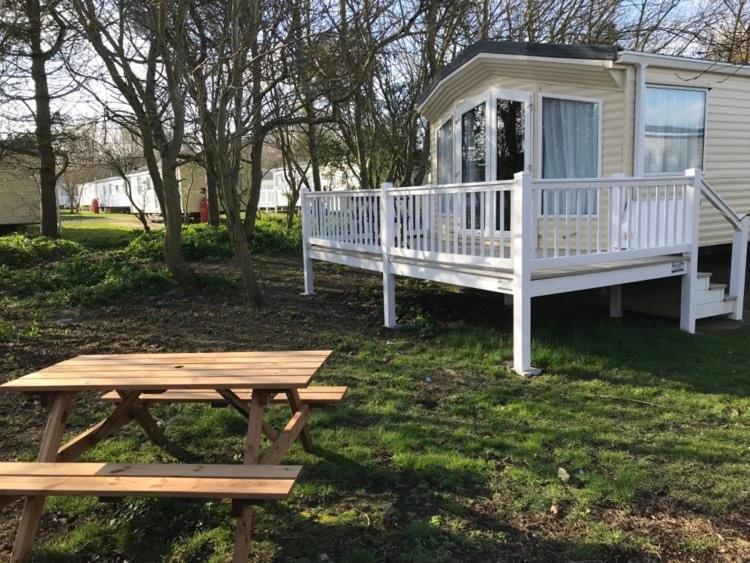 The Winchester Luxury Pet Friendly Caravan On Broadland Sands Holiday Park Between Lowestoft And Great Yarmouth Otel Corton  Dış mekan fotoğraf